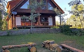 Wettstone Guest Ranch